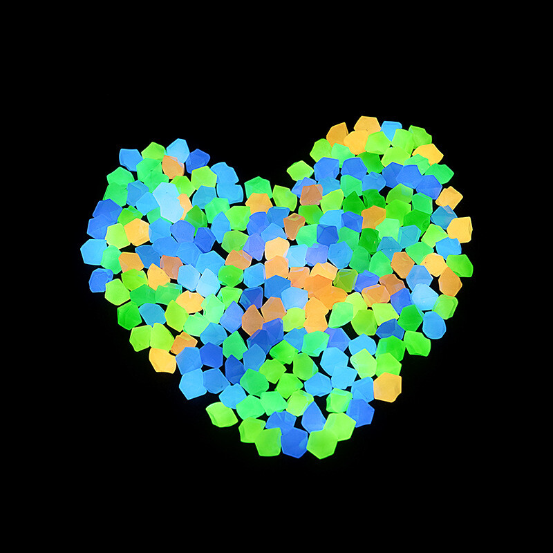 Vanjsko svjetleće kamenje svijetli u tami Vrtni kamenčići Dekoracija akvarija Šljunčane stijene Akvarij Mješavina boja Vrtlarstvo 100/200 kom