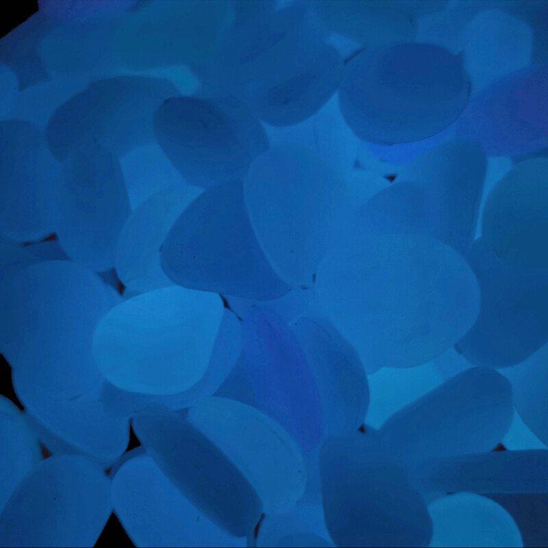 500 DB Izzó szikla macskakövek Kerti burkolat Fényes Táj kavicsok Fluoreszkáló Akvárium Fishbowl Akvárium Globe Stone