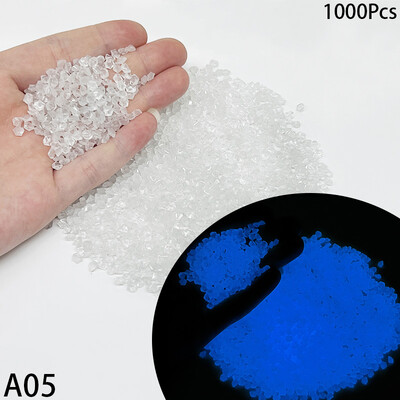 1000 gab. Mirdzums tumsā dārzā oļi kvēlo akmeņi āra dārza oļi zivju tvertņu celiņi celiņš iekšpagalms zāliena dekors mirdzums grants