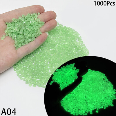 1000 gab. Mirdzums tumsā dārzā oļi kvēlo akmeņi āra dārza oļi zivju tvertņu celiņi celiņš iekšpagalms zāliena dekors mirdzums grants