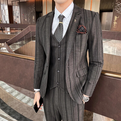 Costum bărbătesc Mire Rochie de mireasă Smoking 3 buc Set de sacouri Jachetă pentru bărbați Vestă Pantaloni New Fashion slim streak Casual Office Business Rochie