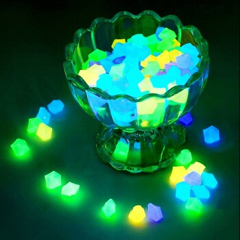 50/100Pcs Φωτεινό Βότσαλο Stone Glow In Dark Mini Stones Ενυδρείο Διακόσμηση Δεξαμενής Ψαριών Κήπος γκαζόν αυλή Εξωτερική διακόσμηση μονοπατιών