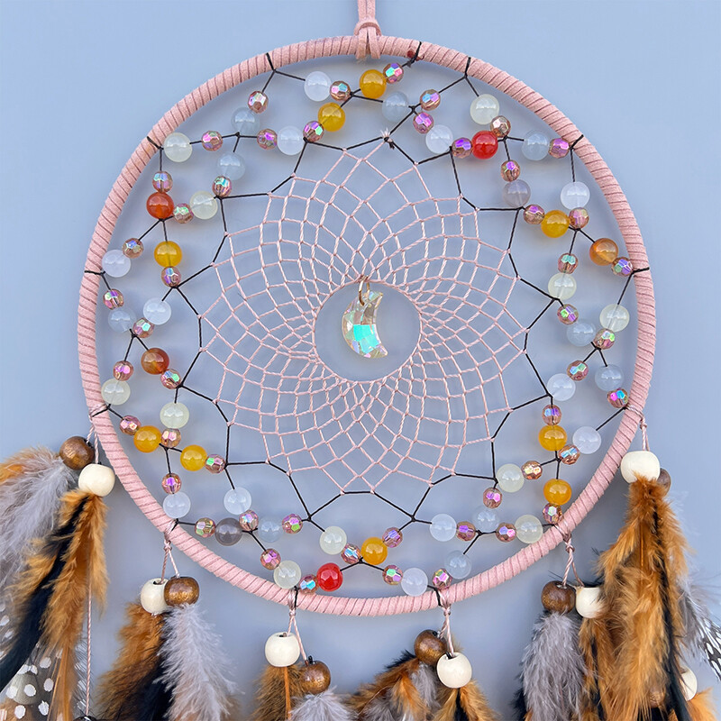 10 szín Álomfogó Kézzel szőtt színes tollas szélcsengő Nappali Hálószoba Függesztett díszek Fesztivál Ajándékok Lakásdekoráció