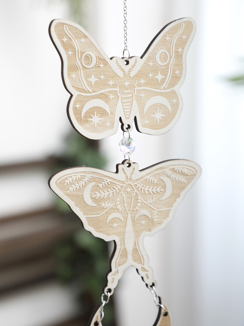 Fluture din lemn Faza lunii Agățat pe perete Boho Mystic Butterfly Decor lucrat manual de perete din lemn Artă spirituală Witchy Home Decor