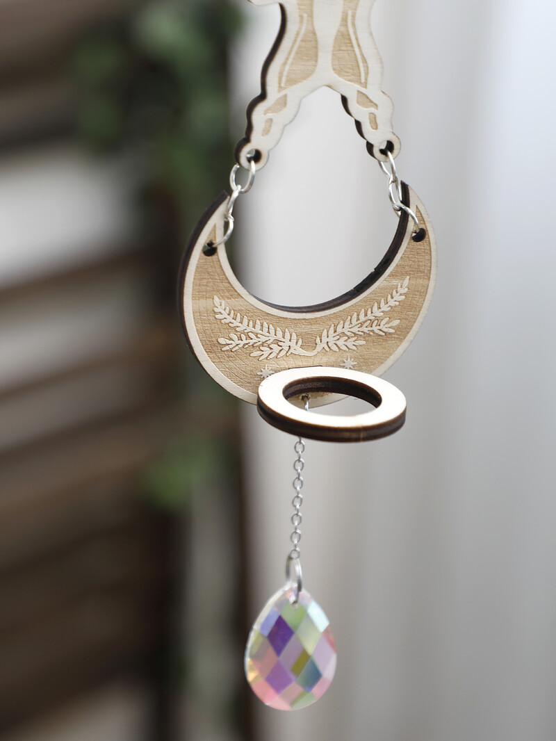 Fluture din lemn Faza lunii Agățat pe perete Boho Mystic Butterfly Decor lucrat manual de perete din lemn Artă spirituală Witchy Home Decor