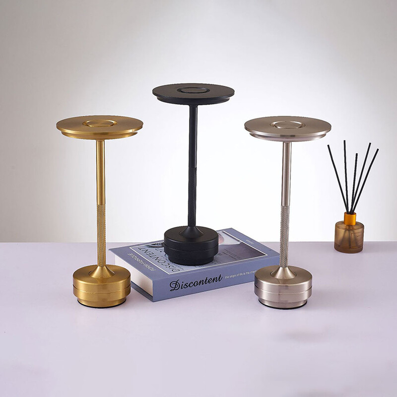 LED-es újratölthető érintős asztali lámpák Éjszakai fény Asztali lámpa Kávézó Hálószoba Bár Modern Minimalista Dekoráció Éjjeli asztali lámpák Ajándékok