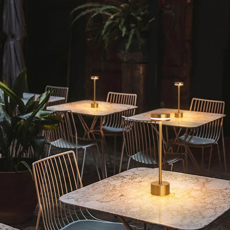 LED-es asztali lámpa 3 színben szabályozható újratölthető vintage asztali lámpa éjjeli lámpa bár étteremben otthoni kültéri dekoráció