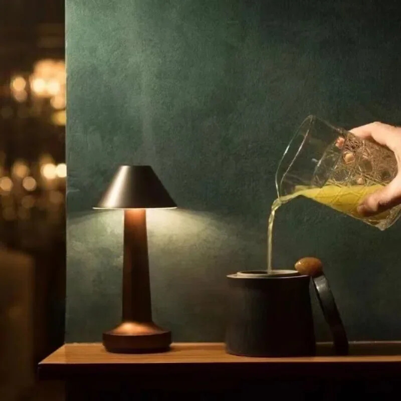 Fém érintőképernyős asztali lámpa Újratölthető vezeték nélküli dekoratív lámpa Étterem Hotel Bár Hálószoba Éjjeli lámpa