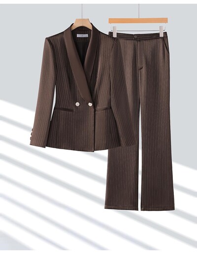 Korea kevadsügise naiste elegantsed kontoritööd, triibulised bleiserid ja laia säärega püksikomplektid. Moodsad ülisuured kaheosalised ülikonnad Trend