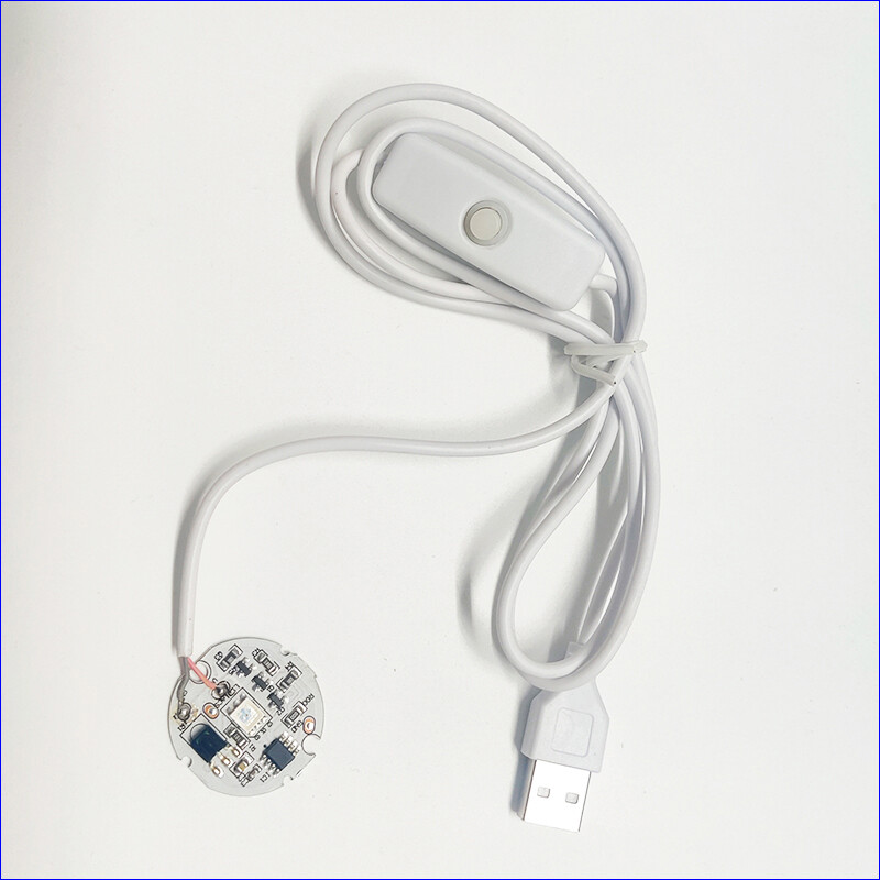 1 paar DC5V värvilist gradient LED RGB valgusplaati lüliti ja kaugjuhtimispuldiga.