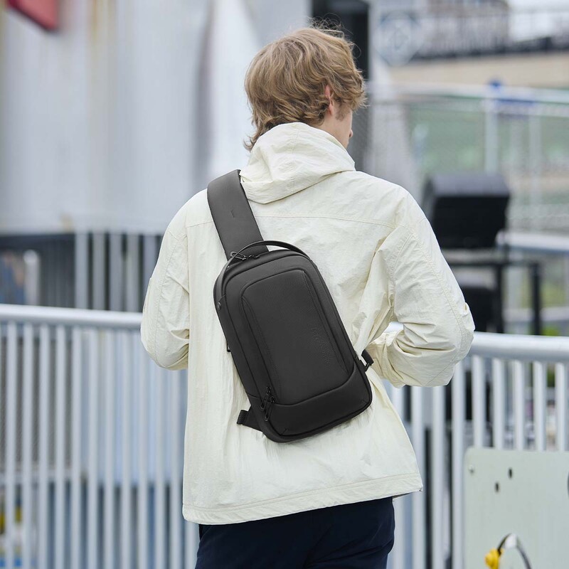 Heroic Knight Višenamjenska torba za prsa Vodootporna muška torba za poruke preko ramena Putna torba velikog kapaciteta za 11" Ipad