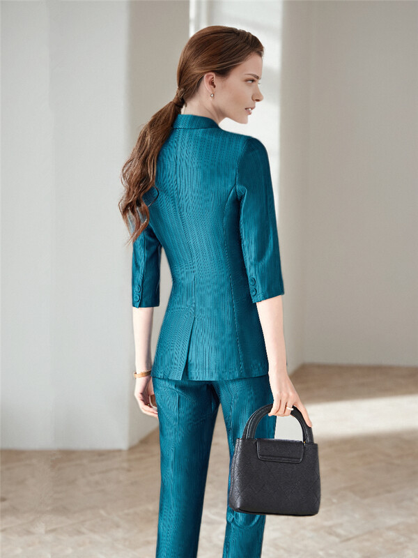 Nadrággarnitúrák női Elegáns és elegáns félujjú blézer 2 részes készletek ruhák nadrágok öltönyök kék khaki tavaszi nyár új 2024