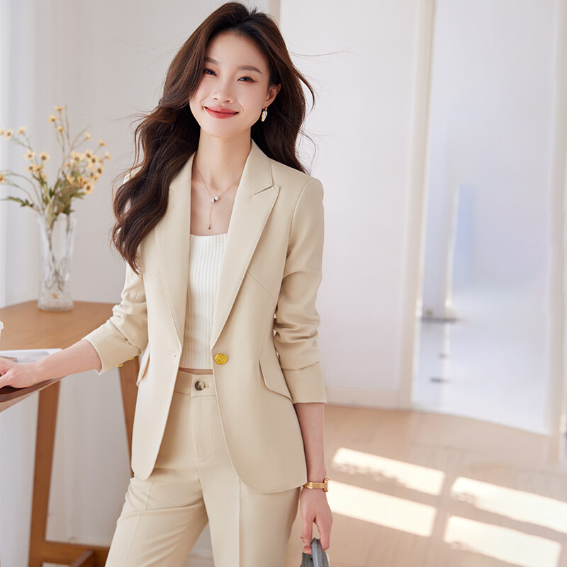 NAVIU Rózsaszín 2 részes készletek forma női 2023 irodai női új egyszemélyes lehajtható galléros blézerek Elegáns nadrágkosztümök sárgabarackfekete