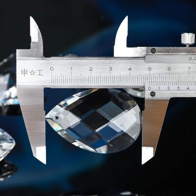 1 db 50 mm-es K9 kristályüveg csillár medálok, átlátszó függő szegélyező prizma világítási alkatrészekhez Napfogó barkácsolás otthoni esküvői dekorációhoz