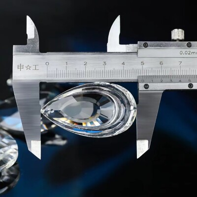 1 db 50 mm-es K9 kristályüveg csillár medálok, átlátszó függő szegélyező prizma világítási alkatrészekhez Napfogó barkácsolás otthoni esküvői dekorációhoz