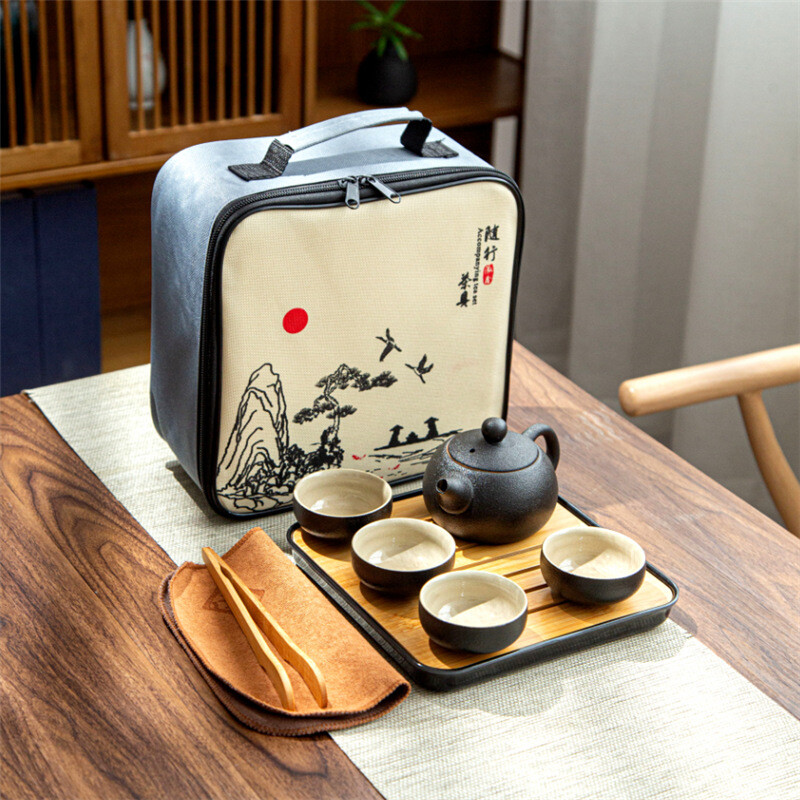 Kelioninis arbatos rinkinys Keraminis greitas puodelis Vienas puodas Keturių puodelių arbatos rinkinys Keraminis lauko suvenyras Patogus triušio metų arbatos rinkinys