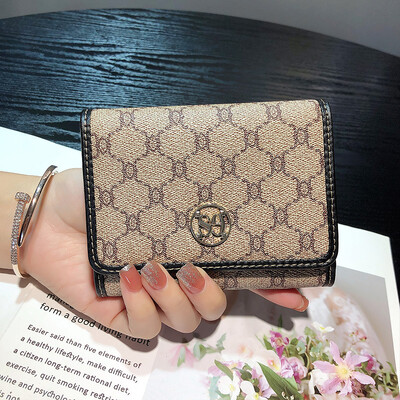 Új, rövid, valódi bőr pénztárca nőknek Luxustervező, minimalista kártyatárca több kártyanyílással ajándékdobozos csomagolással