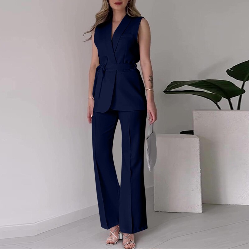 Chic dvodijelni ženski prsluk s detaljima na gumbe s preklopom i krojenim hlačama Svestrana odjeća za posao i sofisticirana