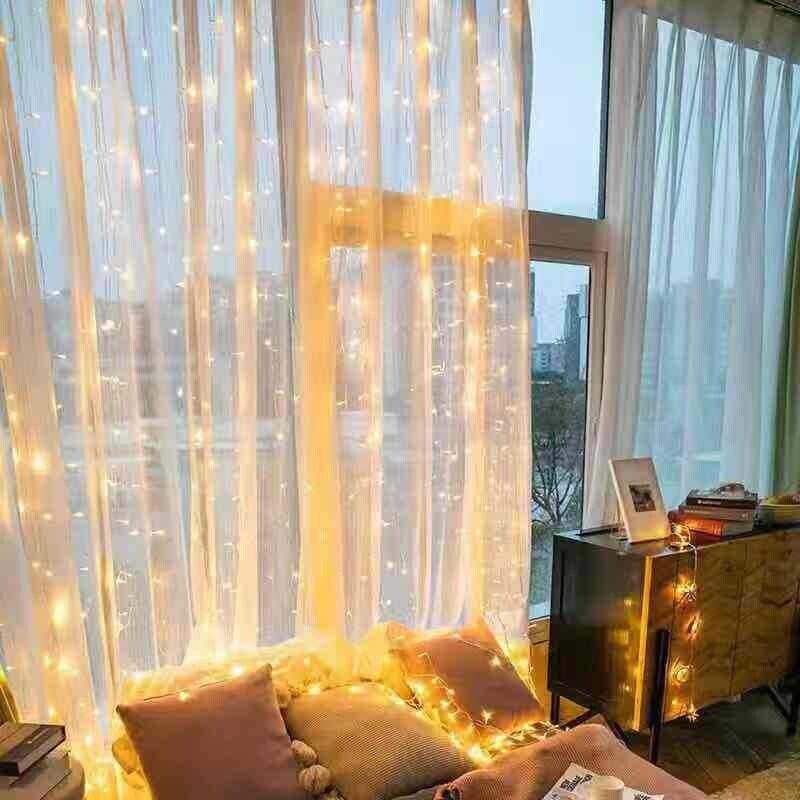 Fairy LED stīgu gaismas vītne USB tālvadības aizkaru Ziemassvētku gaismas Jaunajam gadam Mājas Guļamistabas kāzu ballītes dekorēšana 6M 4M 3M