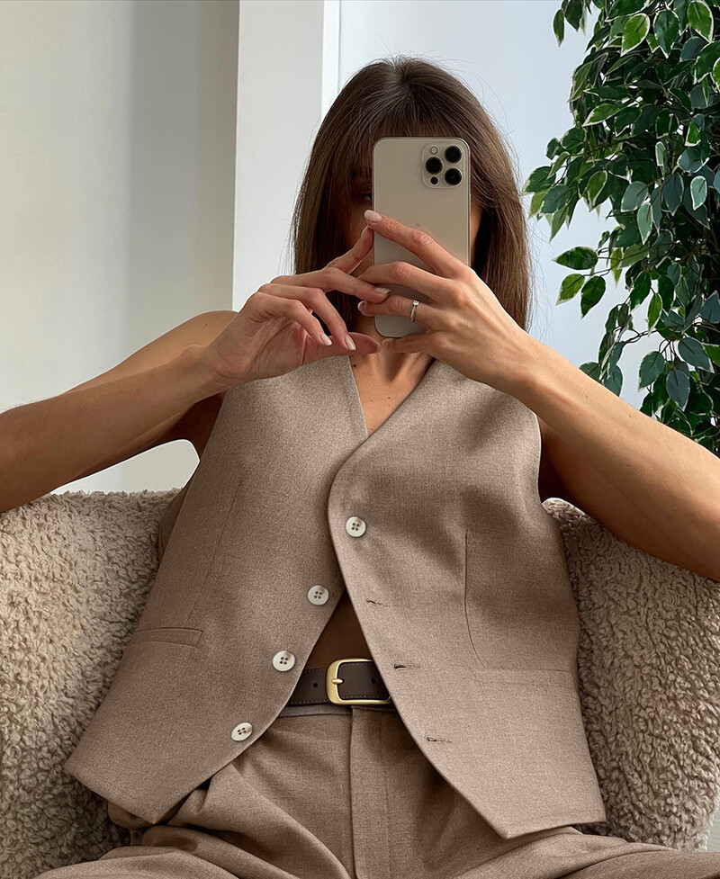 Novi ljetni prsluk Komplet hlača 2024, moderan jednobojni ženski jednostavni i luksuzni dvodijelni komplet