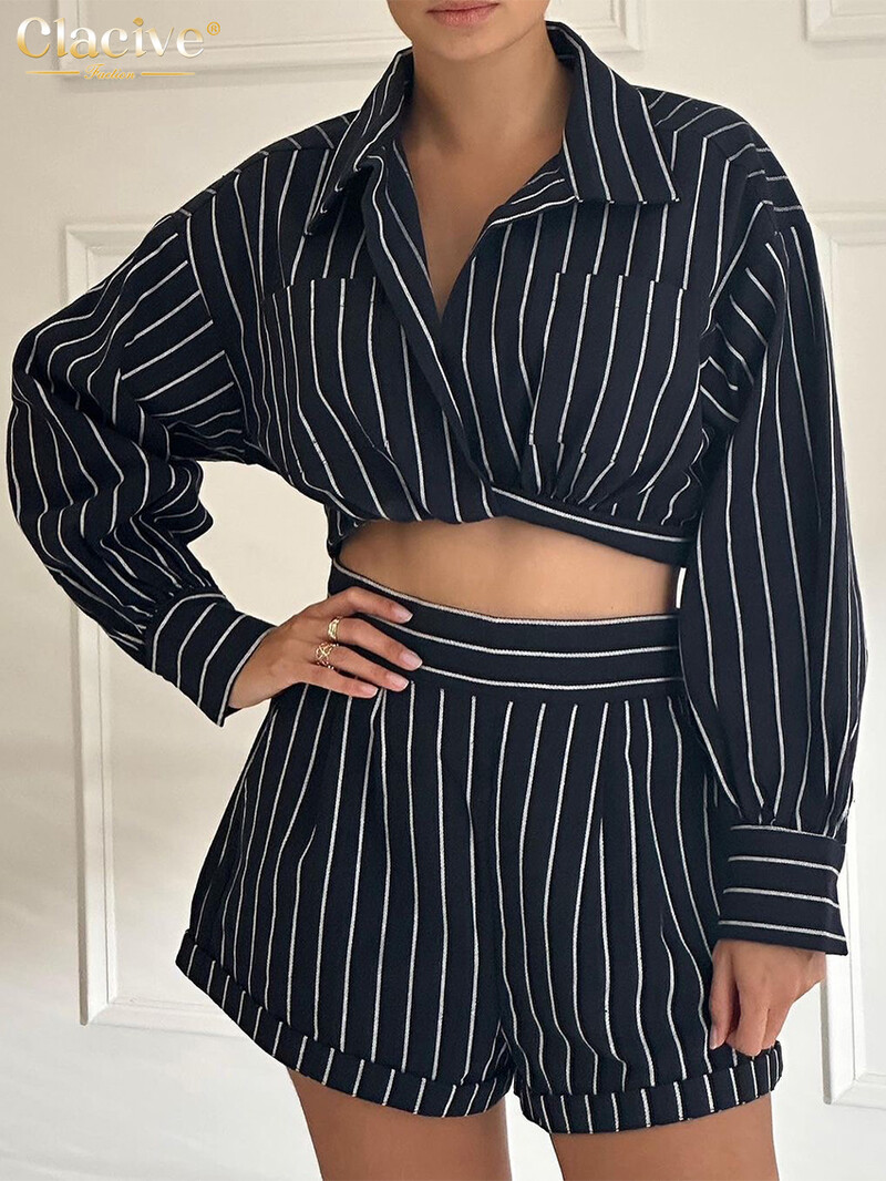 Clacive modni kompleti kratkih hlača s širokim printom na pruge za žene, 2 komada, elegantna, skraćena majica dugih rukava s kratkim hlačama visokog struka, ženski set