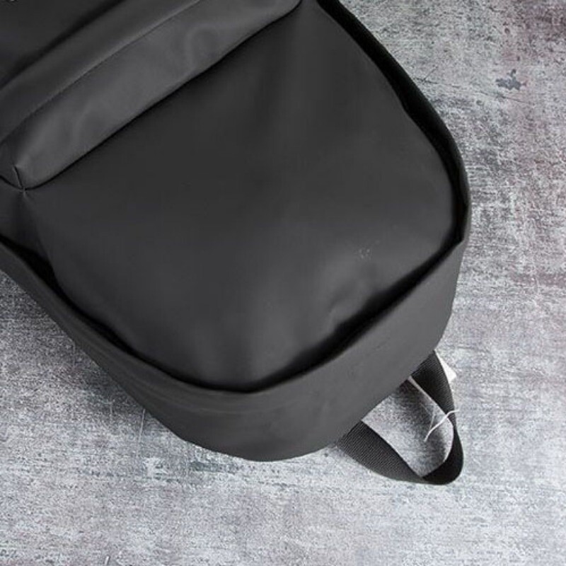 Luxus dizájn női hátizsákok dombornyomott betűs logó divatmárka vízálló utazási High Street hátizsákok tizenéves Mochila táskák