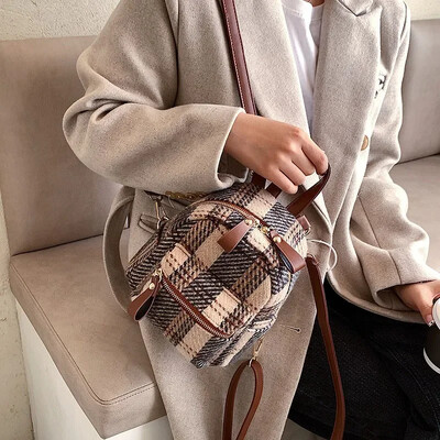 Retro karirani mini ruksak, ženska nova moda za jesen 2022., korejsko izdanje, svestrani modni mali ruksak na jedno rame