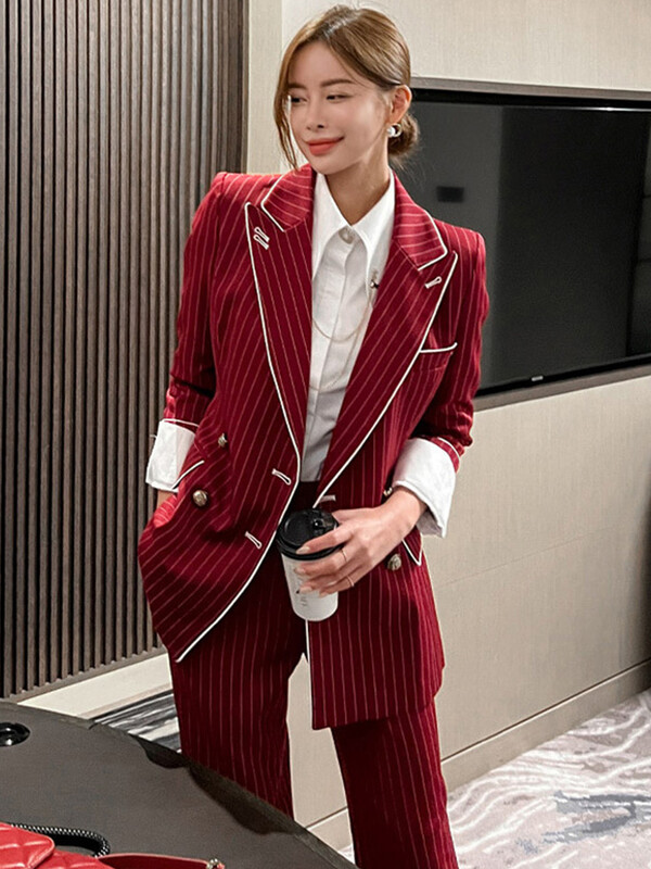 Γυναικείες κομψές επίσημες ριγέ κοστούμια περίστασης 2 τεμαχίων με διπλό στήθος παλτό blazer κοστούμι και παντελόνι μακρύ παντελόνι λεπτό σετ