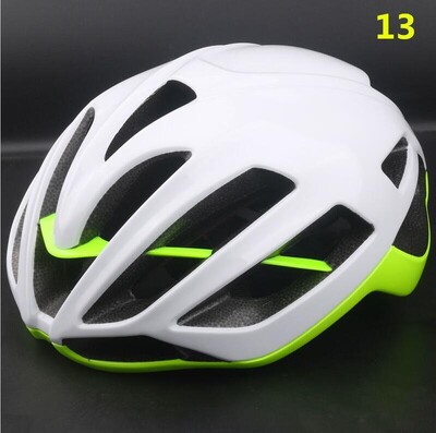 Olaszország Kerékpáros sisak Férfi Női Országúti Kerékpáros Sisak EPS Foam és PC Shell Kerékpárfelszerelés Sportsapka Bmx Méret M és L