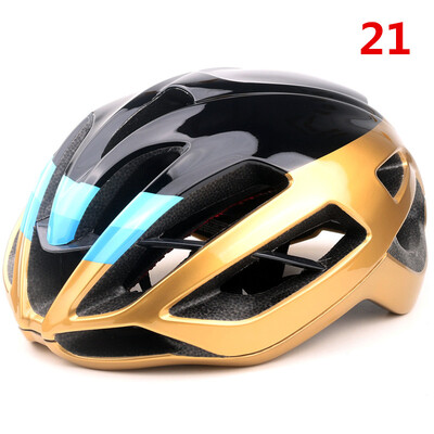 Olaszország Kerékpáros sisak Férfi Női Országúti Kerékpáros Sisak EPS Foam és PC Shell Kerékpárfelszerelés Sportsapka Bmx Méret M és L