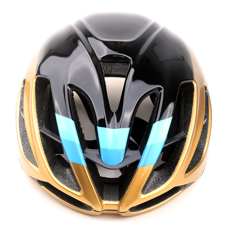 Olaszország Kerékpáros sisak Férfi Női Országúti Kerékpáros Sisak EPS Foam és PC Shell Kerékpárfelszerelés Sportsapka Bmx Méret M és L