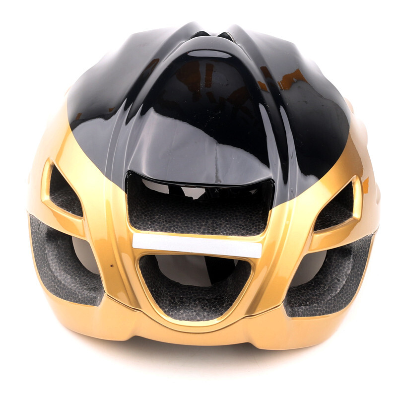 Olaszország Kerékpáros sisak Férfi Női Országúti Kerékpáros Sisak EPS Foam és PC Shell Kerékpárfelszerelés Sportsapka Bmx Méret M és L