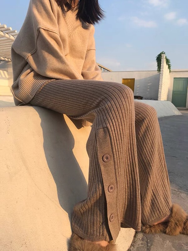 Pantaloni de lână de maternitate în stil japonez de primăvară 2024 Pantaloni drepți pentru femeie însărcinată cu nasturi despărțiți laterali Pantaloni tricotati pentru sarcină