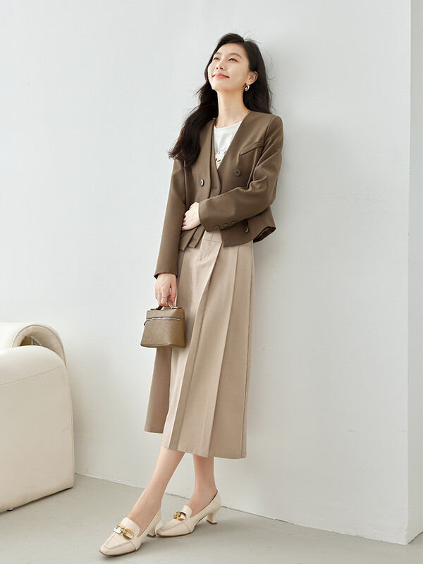 VIMLY Elegantni skraćeni sako s V-izrezom za žene, proljeće 2024., kratke jakne s dvostrukim kopčanjem, ravnog kroja, gornja odjeća dugih rukava M3275