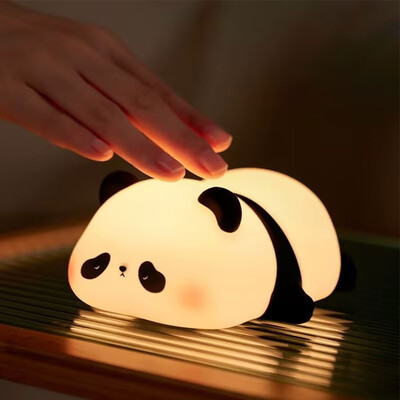Lumină de noapte LED reîncărcabilă prin USB Panda cu desene animate drăguț Lampă din silicon Funcție de sincronizare Birou Decor noptiera Cadou pentru copii