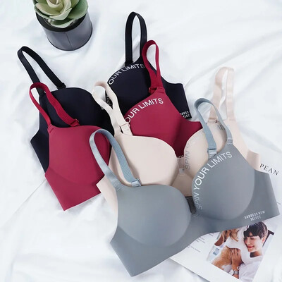 Дамски безшевен сутиен Секси Push Up Bralette Бельо Безжично женско бельо Модни сутиени с буквени мотиви Три четвърти (3/4 чаша)