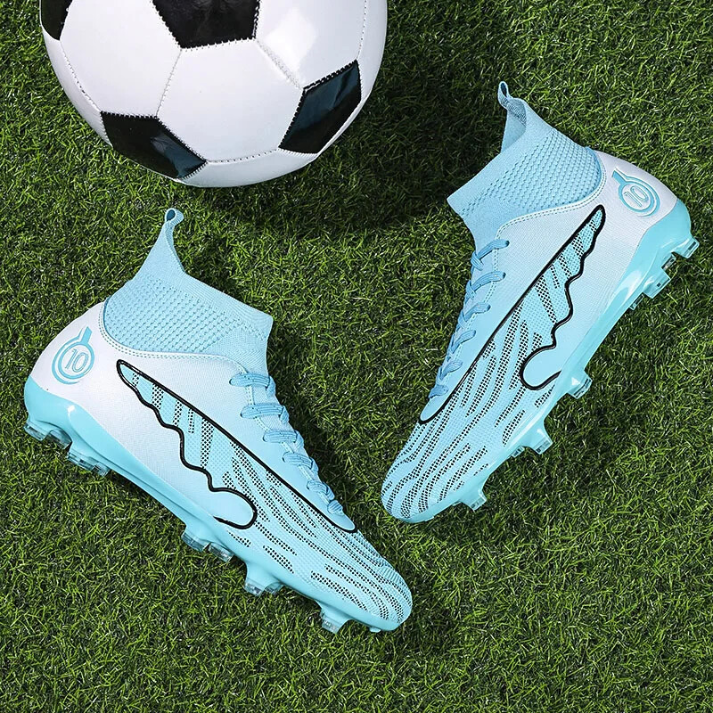 2024 Férfi futballcipők csúszás- és kopásálló, kiváló minőségű mesterséges pályás futballcipők felnőtt edzésekhez