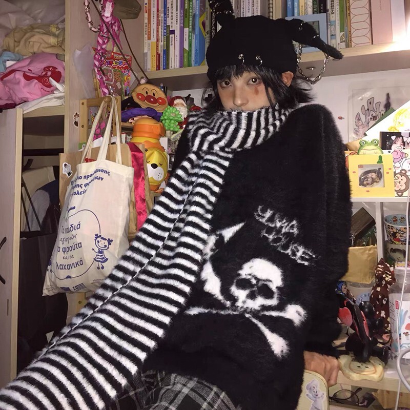 Karrram Gothic Skulls Džemperis Grunge Tumša Estētika Trikotāžas Džemperis V veida kakla izgriezumā Harajuku Loose Mohēra Pulovers Emo Alt Trikotāža Y2k