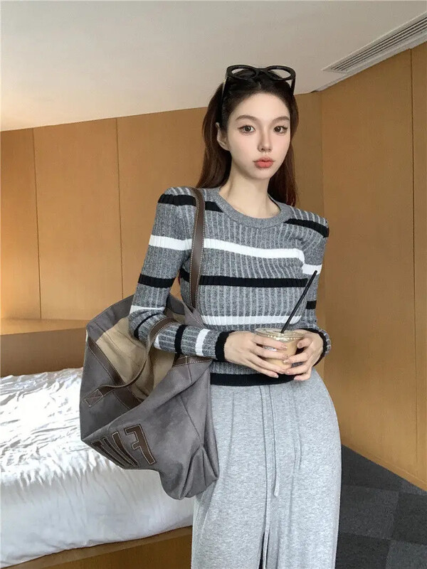 Elegantna prugasta rebrasta skraćena pletena majica dugih rukava za žene, jesen, vintage idle stil, pulover u trendu