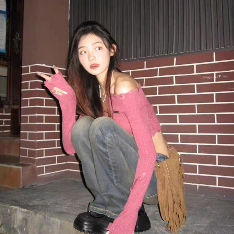 Női váll nélküli kötöttáru, egyszínű bordás csónak nyakú, hosszú ujjú show köldök vágott felsők könnyű pulóver