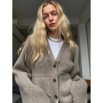 Ikdienas trikotāžas sieviešu jaka ar vienrindu, garām piedurknēm, šaurām, apaļām kakla daļām, masīva kabatas jaka, 2024. gada rudens sieviešu trikotāža