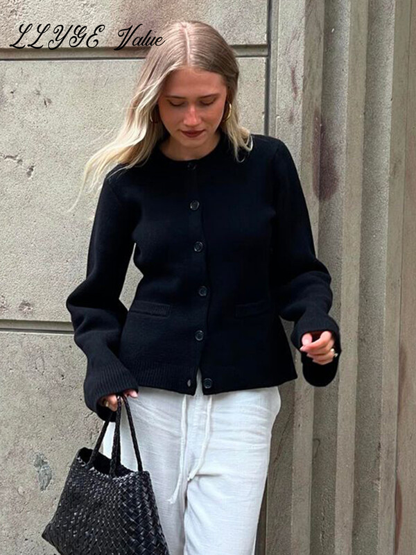 Ikdienas trikotāžas sieviešu jaka ar vienrindu, garām piedurknēm, šaurām, apaļām kakla daļām, masīva kabatas jaka, 2024. gada rudens sieviešu trikotāža