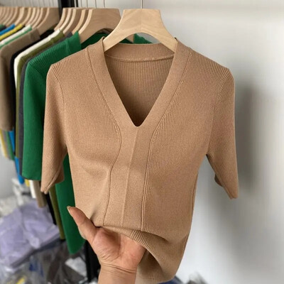 Ženski pulover kratkih rukava s V-izrezom na pruge Pletiva Slim Fit majica Korejski modni puloveri Tanke pletene majice 2024. Donje košulje
