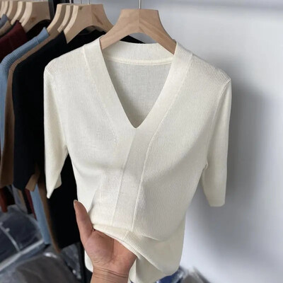 Ženski pulover kratkih rukava s V-izrezom na pruge Pletiva Slim Fit majica Korejski modni puloveri Tanke pletene majice 2024. Donje košulje