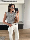 2024. gada rudens modes trikotāžas vestu tops sievietēm ikdienišķs trikotāžas apģērbs ar vienu rindu.