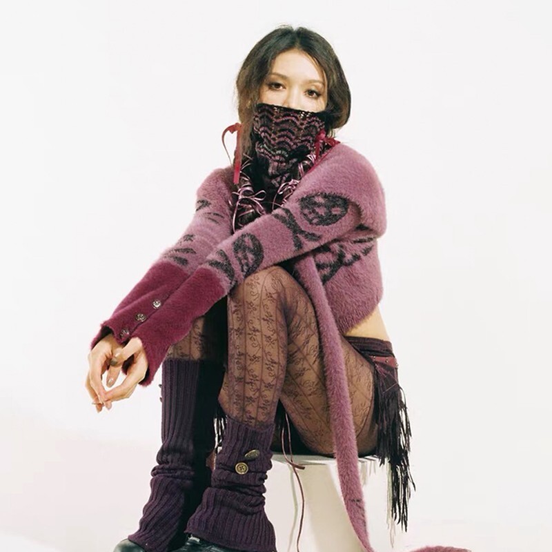 Karrcat Grunge Estētika Apgriezts jaciņš Vintage Y2k ar kapuci trikotāžas džemperis Gothic Skull Izšuvumi Trikotāža Punk Style Emo