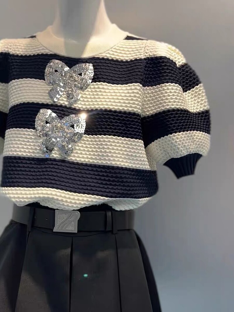 Vasaras svītraini trikotāžas topi Sieviešu džemperis, džemperis ar īsām piedurknēm, loks ar fliteriem, sieviešu trikotāžas T-krekls