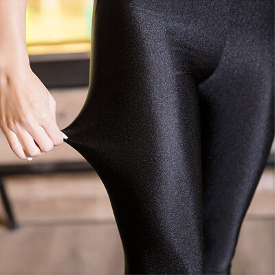 žene proljeće jesen velike tajice dame ljeto kratke hlače do koljena ležerne istegnute uske sjajne neonske kratke hlače capri