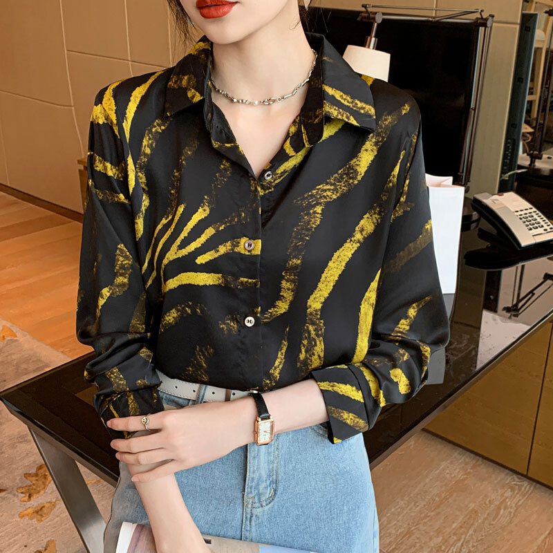 Sieviešu apģērbi Svītraini vintage krekli Pavasara garās piedurknes brīvas modes pogas, nolaižamas apkakles blūzes Eleganti temperamenta topi