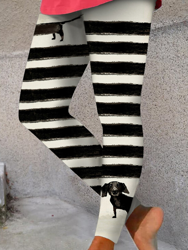 Sieviešu legingi jautri, jauki taksis ar apdruku, ikdienišķi jauki melnbalti 1 elastīgi legingi